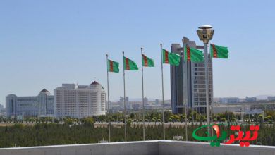 به گزارش تیتر یک آنلاین: مرکز پژوهش‌های اتاق ایران با انتشار گزارش «دیپلماسی اقتصادی ترکمنستان» به بررسی ساختار اقتصادی و تجاری ترکمنستان، مهم‌ترین اسناد و استراتژی‌های کلان اقتصادی این کشور و روابط آن با ایران پرداخته است.