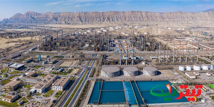 به گزارش تیتر یک آنلاین به نقل از مهر، علیرضا جعفرپور در میز اقتصادی سیما گفت: پاک‌ترین بنزین جهان با استاندارد یورو ۵ با نیم تا یک ppm در پالایشگاه خلیج فارس تولید می‌شود.