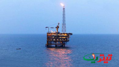 به گزارش تیتر یک آنلاین: سلمان خزایی در گفت‌وگو شانا با بیان اینکه شرکت نفت و گاز پارس بزرگ‌ترین تولیدکننده انرژی در کشور است، اظهار کرد: این شرکت روزانه معادل ۴ تا ۴.۵ میلیون بشکه نفت خام تولید می‌کند.